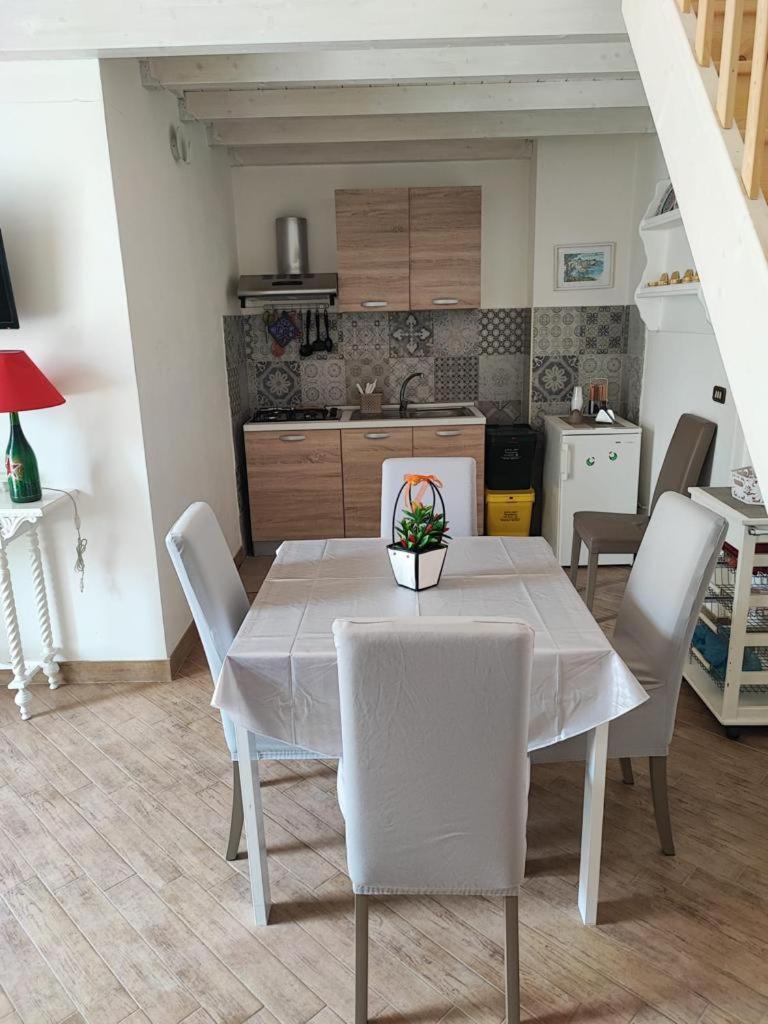 Appartement Greta Viola House à Squinzano Extérieur photo